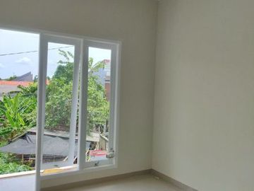 Rmh siap huni 2 lantai murah dibeji,depok