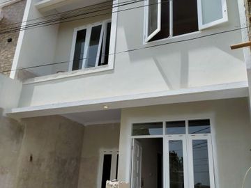 Rmh siap huni 2 lantai murah dibeji,depok