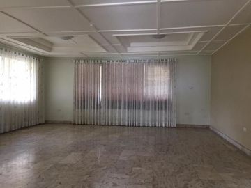 Spacious Three Bedroom House for Sale in Angeles City