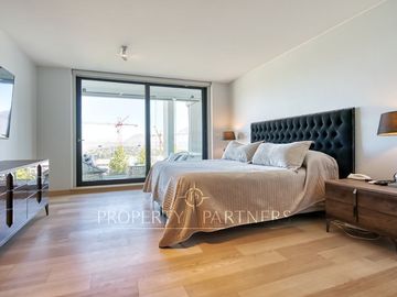 Moderno departamento con gran cocina en San Carlos de Apoquindo