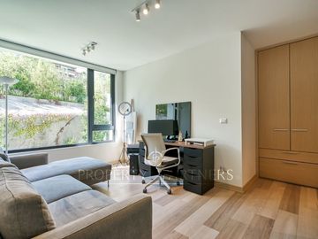 Moderno departamento con gran cocina en San Carlos de Apoquindo