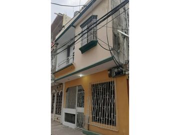 VENDO casa rentera ubicada en el sur, cdla. Los Esteros