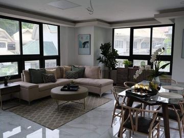 2-PARKING 4-BEDROOM OWN DRIVEWAY ELEVATOR HORSE SHOE QUEZON CITY