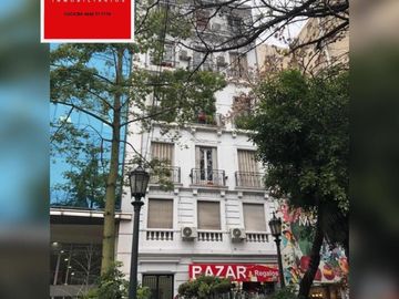 Venta depto. 2 Amb. 39 M2. En hermoso edificio de estilo. Sobre  Av Córdoba.
