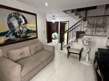 HERMOSA CASA EN VENTA EN CAÑAVERAL COUNTRY – ETAPA III | FLORIDABLANCA. Cod V15333
