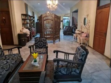 DIJUAL RUMAH (Semi Furnished)DI JL. KEMANG TIMUR RAYA MAMPANG PRAPATAN JAKARTA SELATAN