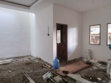 2 UNIT SAJA, RUMAH MURAH 2 LANTAI, DEKAT BANDARA ABDUL RACHMAN SALEH DI MALANG