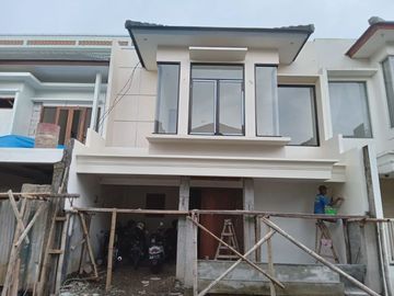 2 UNIT SAJA, RUMAH MURAH 2 LANTAI, DEKAT BANDARA ABDUL RACHMAN SALEH DI MALANG