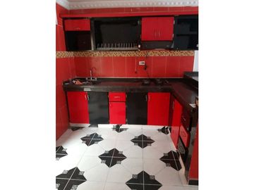 VENDO CASA 98MTS, LAS MARGARITAS, SOLEDAD