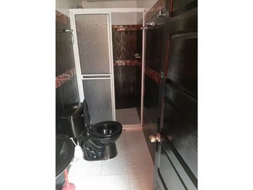 VENDO CASA 98MTS, LAS MARGARITAS, SOLEDAD