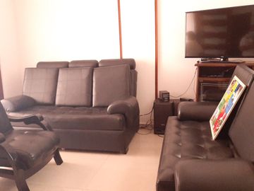 VENDO CASA EN QUINTAS DE MORELIA 3. CONJUNTO CERRADO.