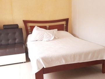 VENDO CASA EN QUINTAS DE MORELIA 3. CONJUNTO CERRADO.