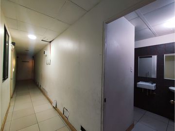 Venta Strip Center arrendado, en Avenida, Estación Central