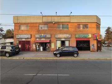 Venta Strip Center arrendado, en Avenida, Estación Central