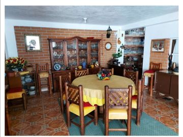 CASA HERMOSA Y AMPLIA EN OMITLAN DE JUAREZ, HIDALGO