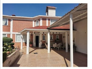 CASA HERMOSA Y AMPLIA EN OMITLAN DE JUAREZ, HIDALGO