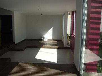 CASA EN VENTA EN PRIVADA, FRACC. PUERTA DEL SOL, CUERNAVACA MOR.