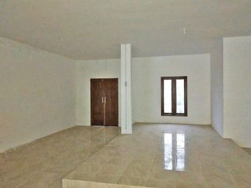Rumah 2 Lantai Luas 127 di Tidar Estate kota Malang