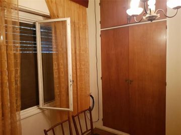 Venta de Chalet Zona La Quebrada, sobre Dastugue 2400.