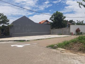 Rumah strategis dengan desain mewah dan harga minim