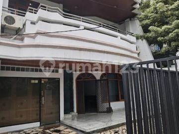 Taman Aries 2.5 Lantai Dijual Cepat Lokasi Strategis
