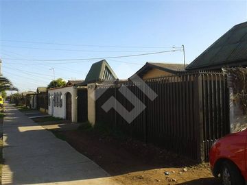 Casa en Venta en Avda Arauco calle principal