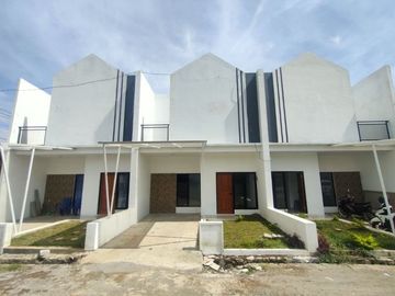 Pertama di Bandung Buah Batu Rumah Mezanine 2LT View Danau dekat Podomoro Park Bojongsoang