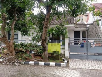 Rumah Babatan Wiyung Surabaya Hadap Barat