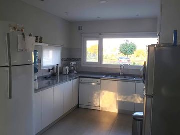 Casa en barrio privado 