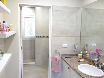 Casa en barrio privado 
