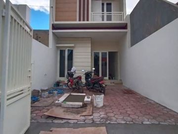 rumah lokasi tengah kota di gubeng Row jalan bisa 2mobil