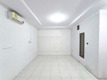 Rumah Luas 1 Lt 15 Menit ke Terminal Pondok Cabe Hadap Utara J-51879