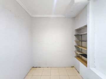 Rumah Luas 1 Lt 15 Menit ke Terminal Pondok Cabe Hadap Utara J-51879