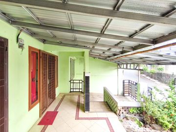 Rumah Luas 1 Lt 15 Menit ke Terminal Pondok Cabe Hadap Utara J-51879