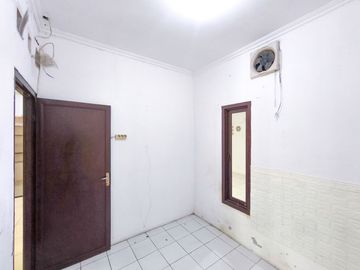 Rumah Luas 1 Lt 15 Menit ke Terminal Pondok Cabe Hadap Utara J-51879