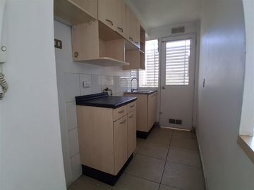 Departamento en venta de 3 dorm 1baño en La Cisterna