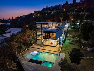 Casa en venta El Palomar zona sur Alberca Lujo