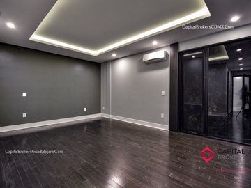 Casa en venta El Palomar zona sur Alberca Lujo