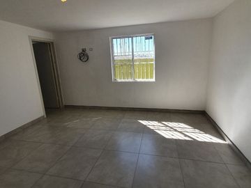 Se vende casa en Urbi Quinta del Cedro, Tijuana, B.C.
