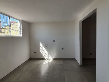 Se vende casa en Urbi Quinta del Cedro, Tijuana, B.C.
