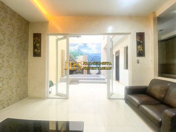 DIJUAL CEPAT! Villa Siap huni Full Furnish