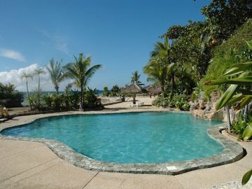2 Bedroom Unit with Seaview for Rent in Mactan