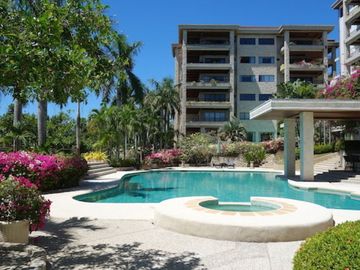 2 Bedroom Unit with Seaview for Rent in Mactan