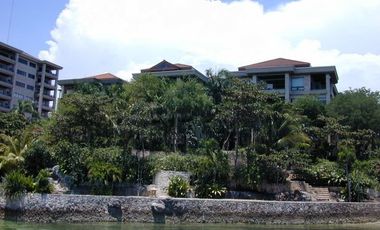 2 Bedroom Unit with Seaview for Rent in Mactan