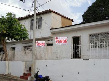 casa en venta en barrio el paramo. Cod V1817