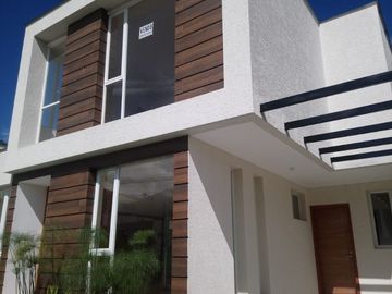 Casa por estrenar de venta en Cumbaya