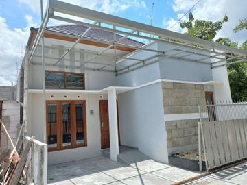 TERMURAH RUMAH SIAP HUNI DEKET UMY JOGJA HANYA 300 JUTAAN