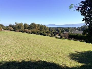 Parcela vista al lago en venta en Pucón - Alto Los Riscos