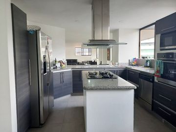 PR13066 Apartamento en venta sector La Aguacatala