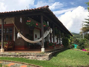 casa campestre en venta en el carmen. Cod V11858